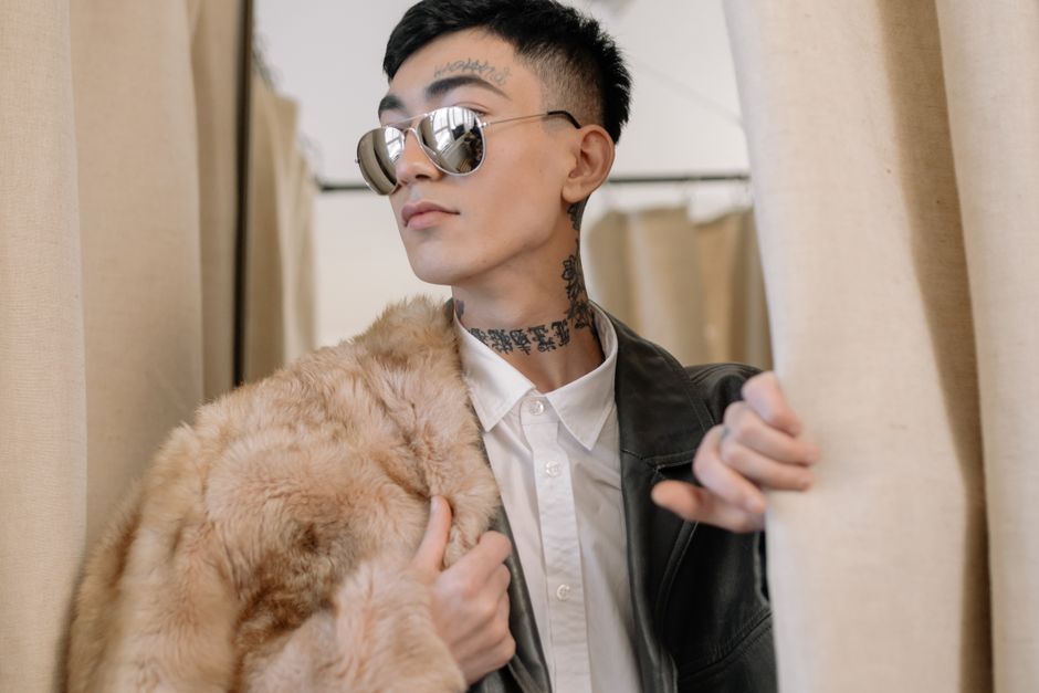 Can I Choose Oversized Statement Glasses With a Strong Prescription?